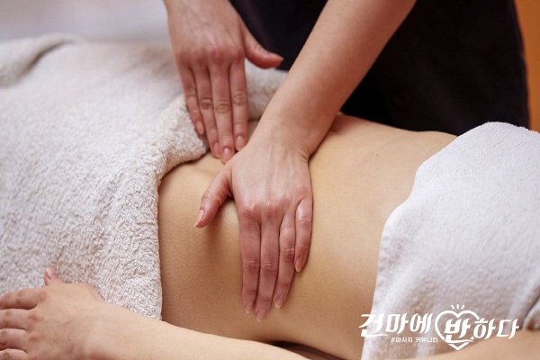 batch_woman_having_stomach_massage-1200x628-facebook-1200x628.jpg