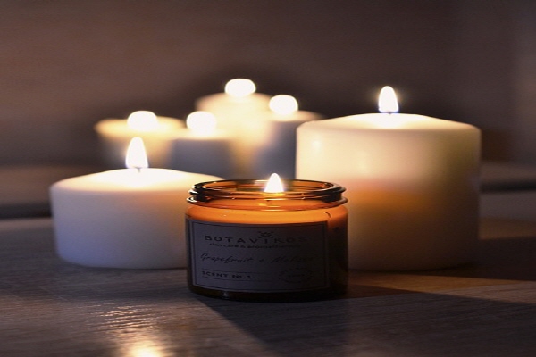 candles-7304948_640.jpg